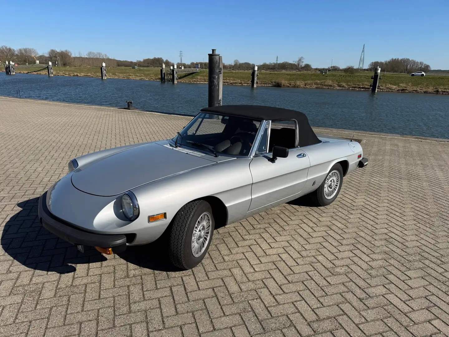 Alfa Romeo Spider 2.0 CABRIO INRUIL MOGELIJK Silver - 1