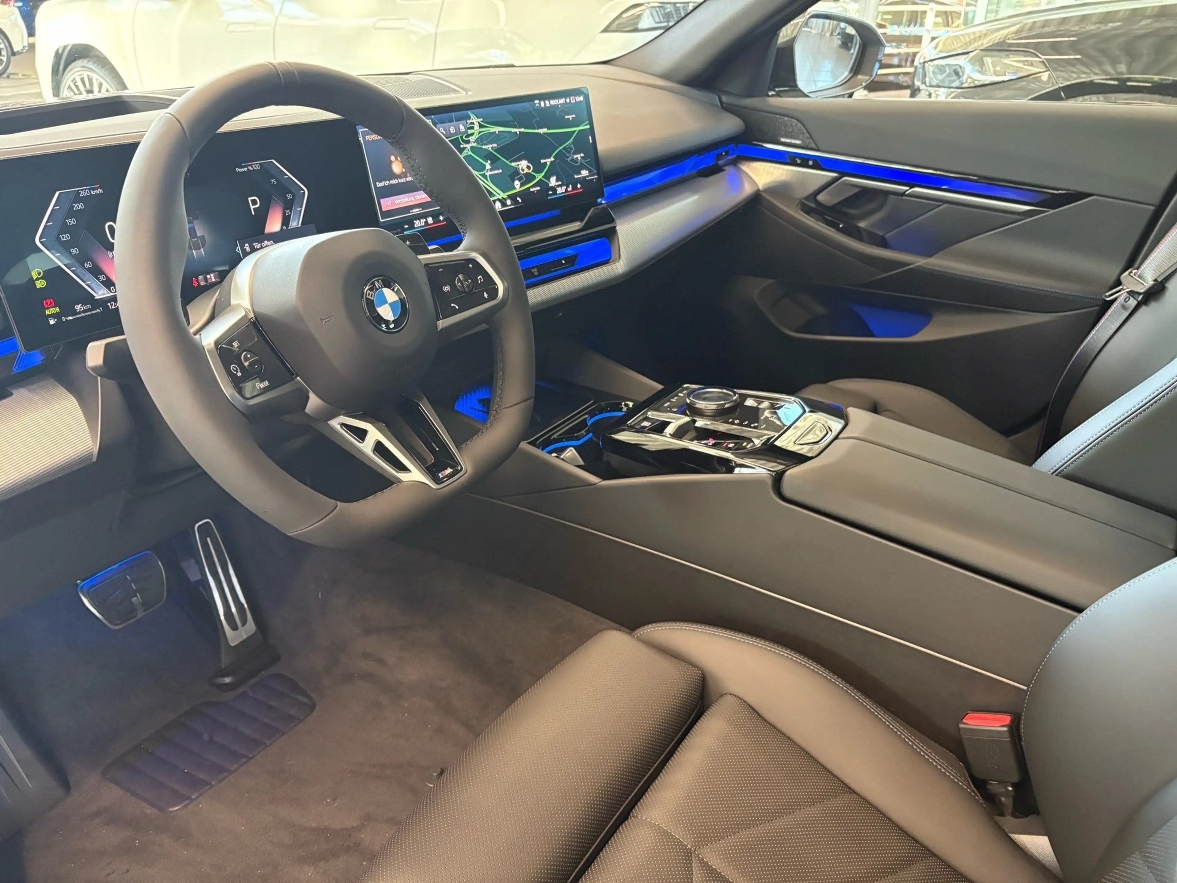 BMW 520 d Touring M Sport Pro DA Prof PA+ Pano AHK H/K 19" — photo 6