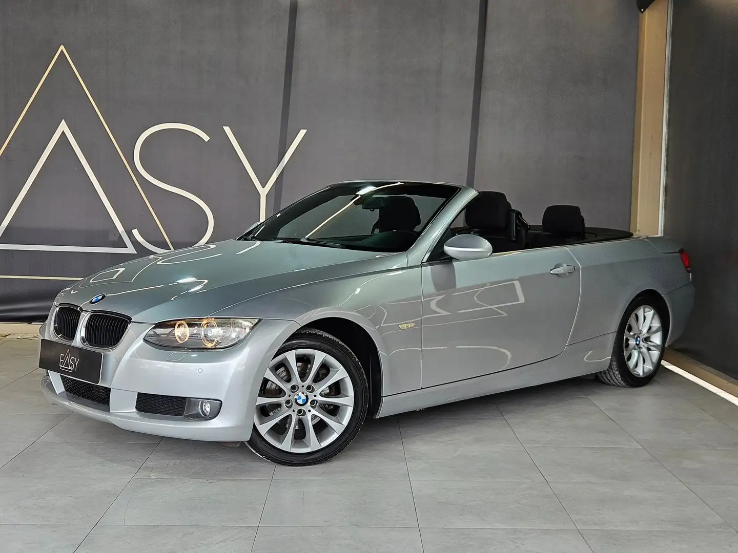 BMW 320 d Cabrio Attiva Argent - 1