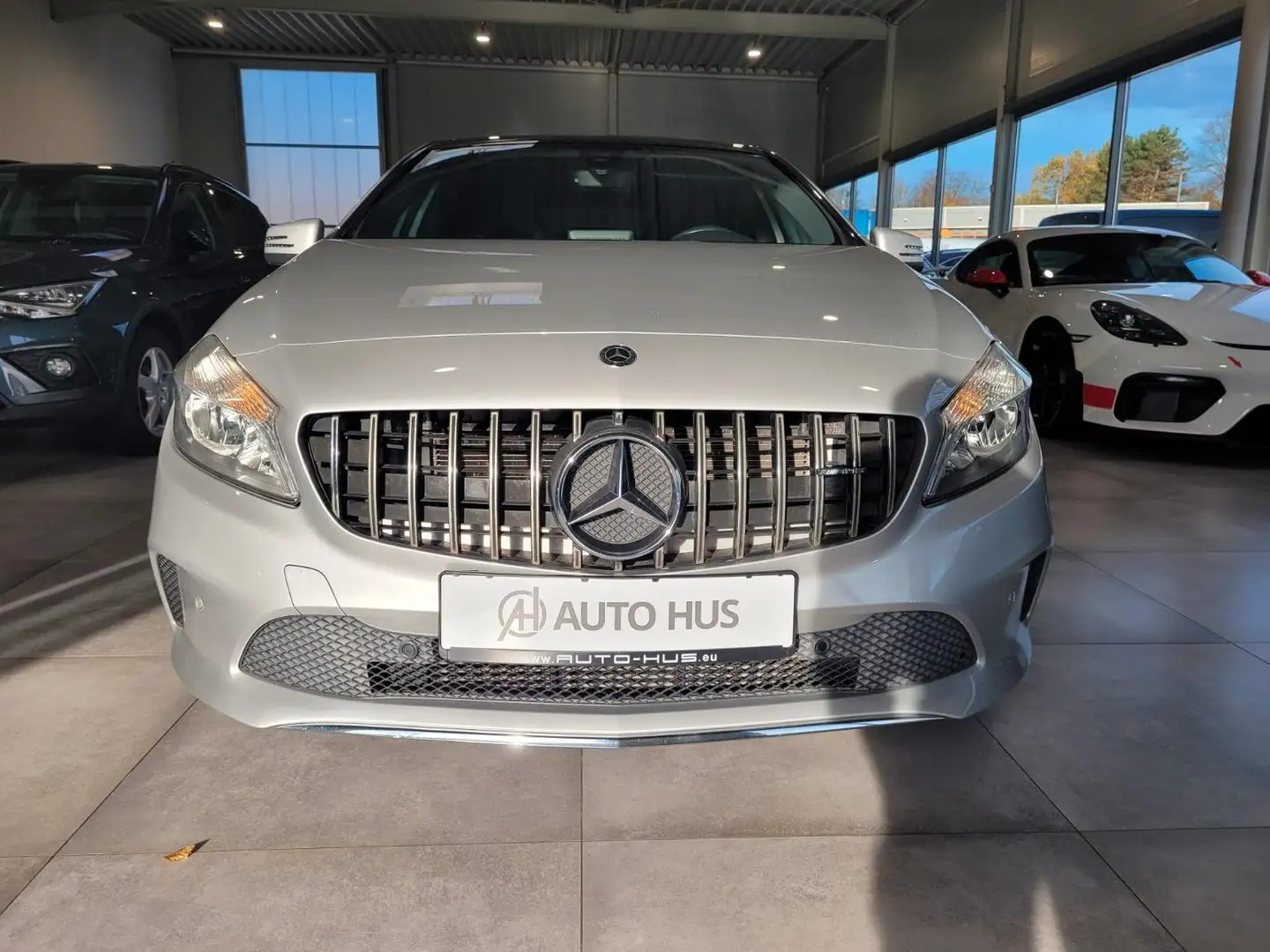 Mercedes-Benz A 180 Sport /Navi/Sportpaket/Schiebedach/PDC/USB Argent - 2