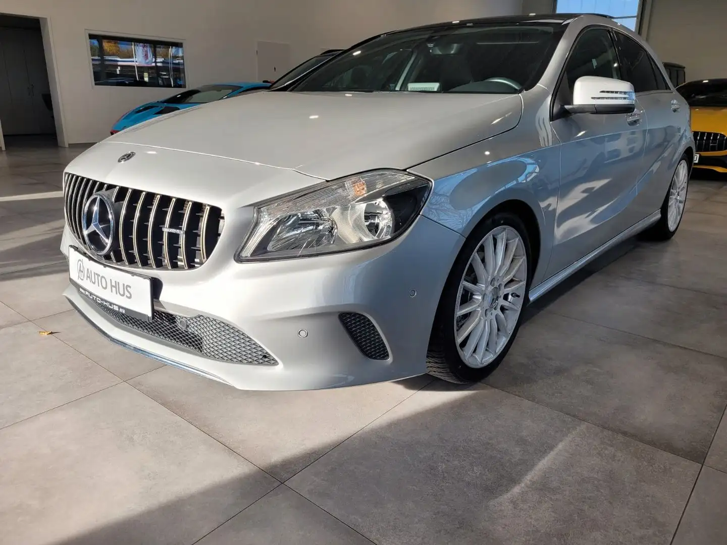 Mercedes-Benz A 180 Sport /Navi/Sportpaket/Schiebedach/PDC/USB Argent - 1