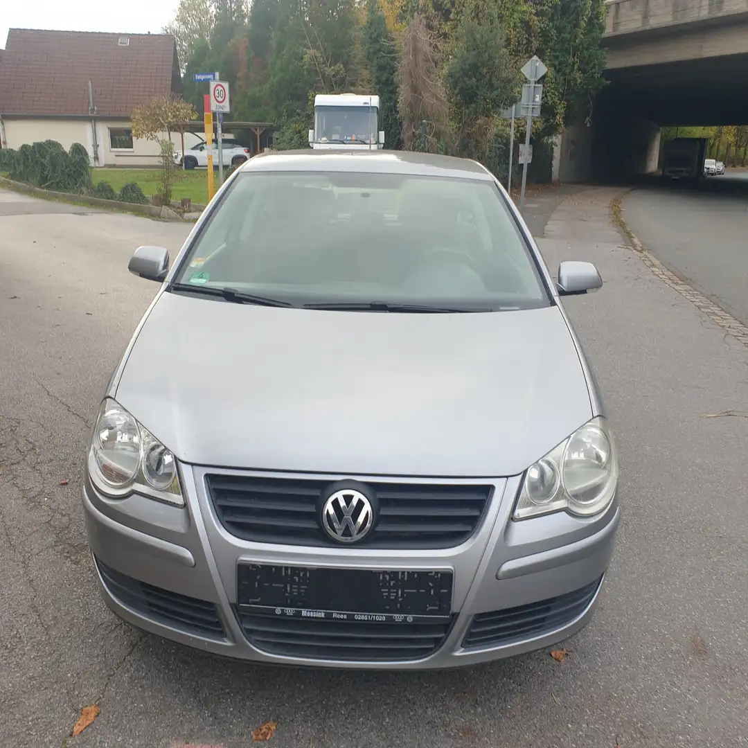 Volkswagen Polo Plus Sondermodell Edition 2.Hand, Tüv+AU: neu 111Tkm. Silber - 1