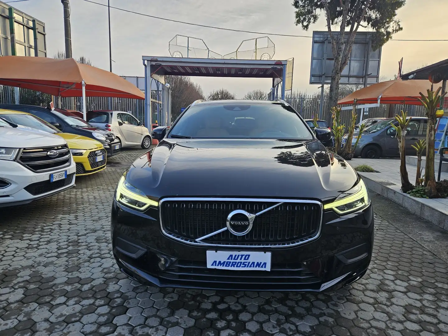Volvo XC60 XC60 II 2018 2.0 d4 Business awd geartronic my18 Nero - 2