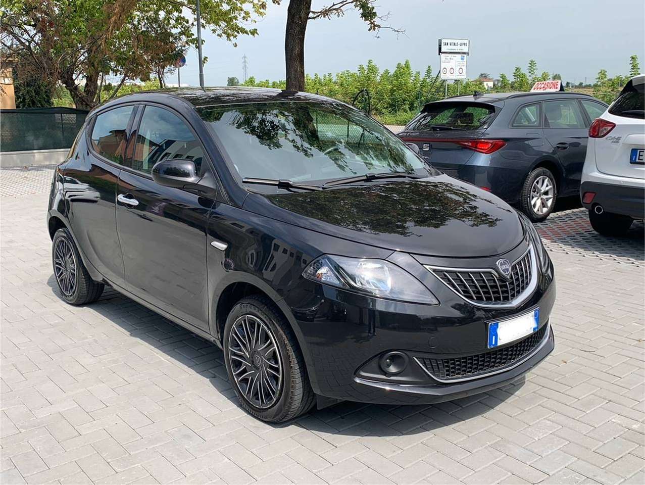 Lancia Ypsilon Ypsilon 1.0 firefly hybrid Silver Plus s
