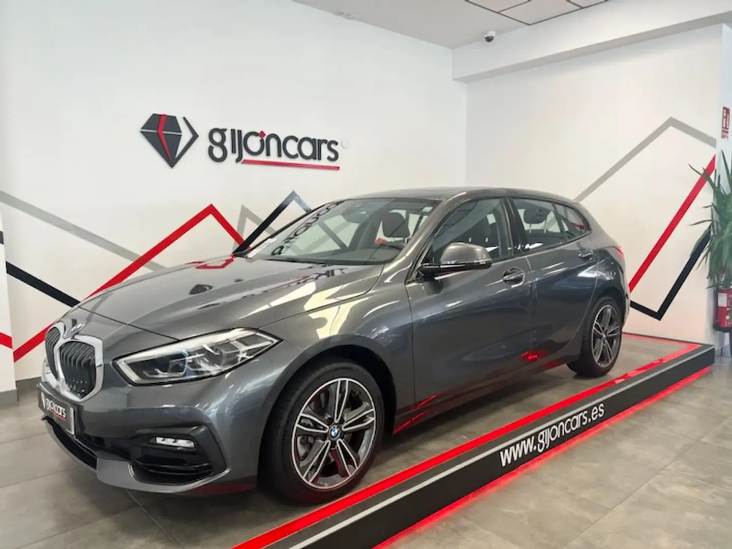 BMW 120 120dA Gris - 1
