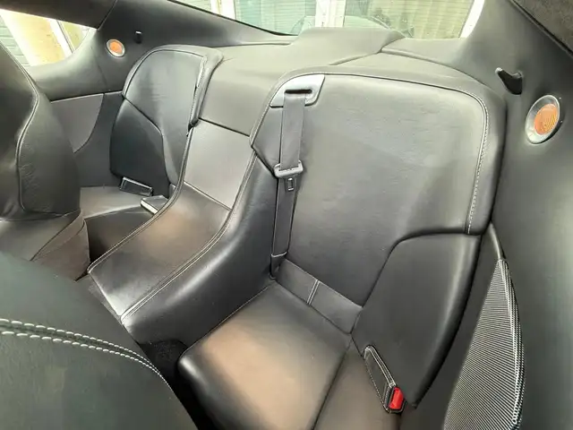 Aston Martin DB9 view 13