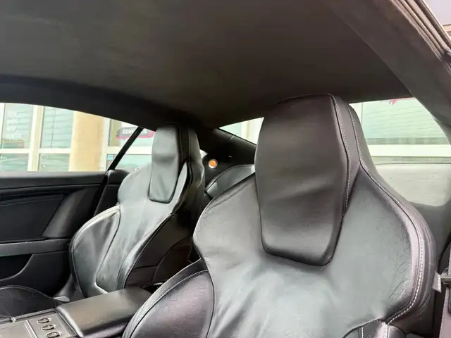 Aston Martin DB9 view 15