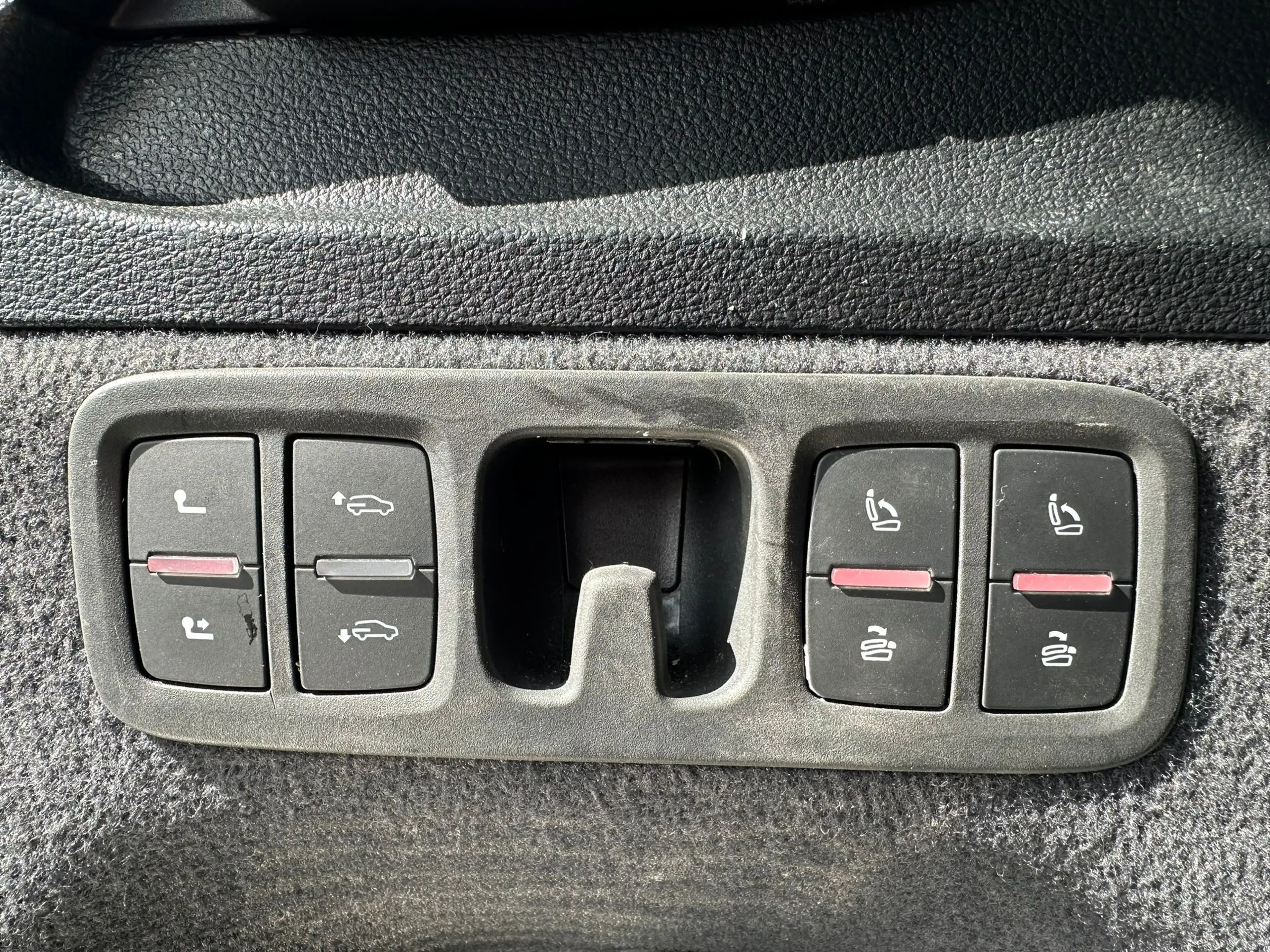 Audi SQ7 SQ7 4.0 TDi V8 SQ7/7PLACES/FULL OPTIONS/XENON/FULL — photo 9