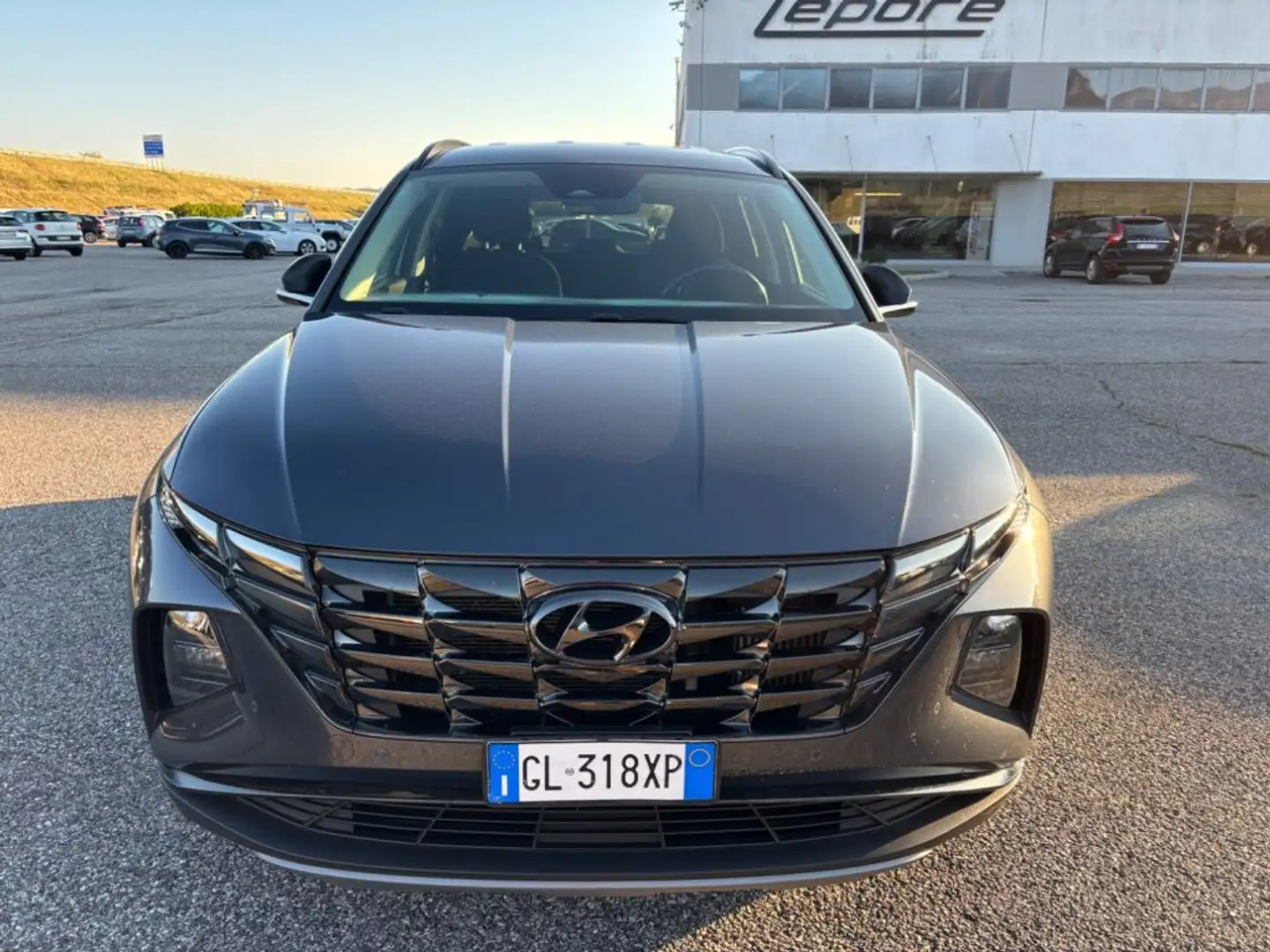 Hyundai TUCSON 1.6 CRDI 48V DCT XLine Zwart - 2