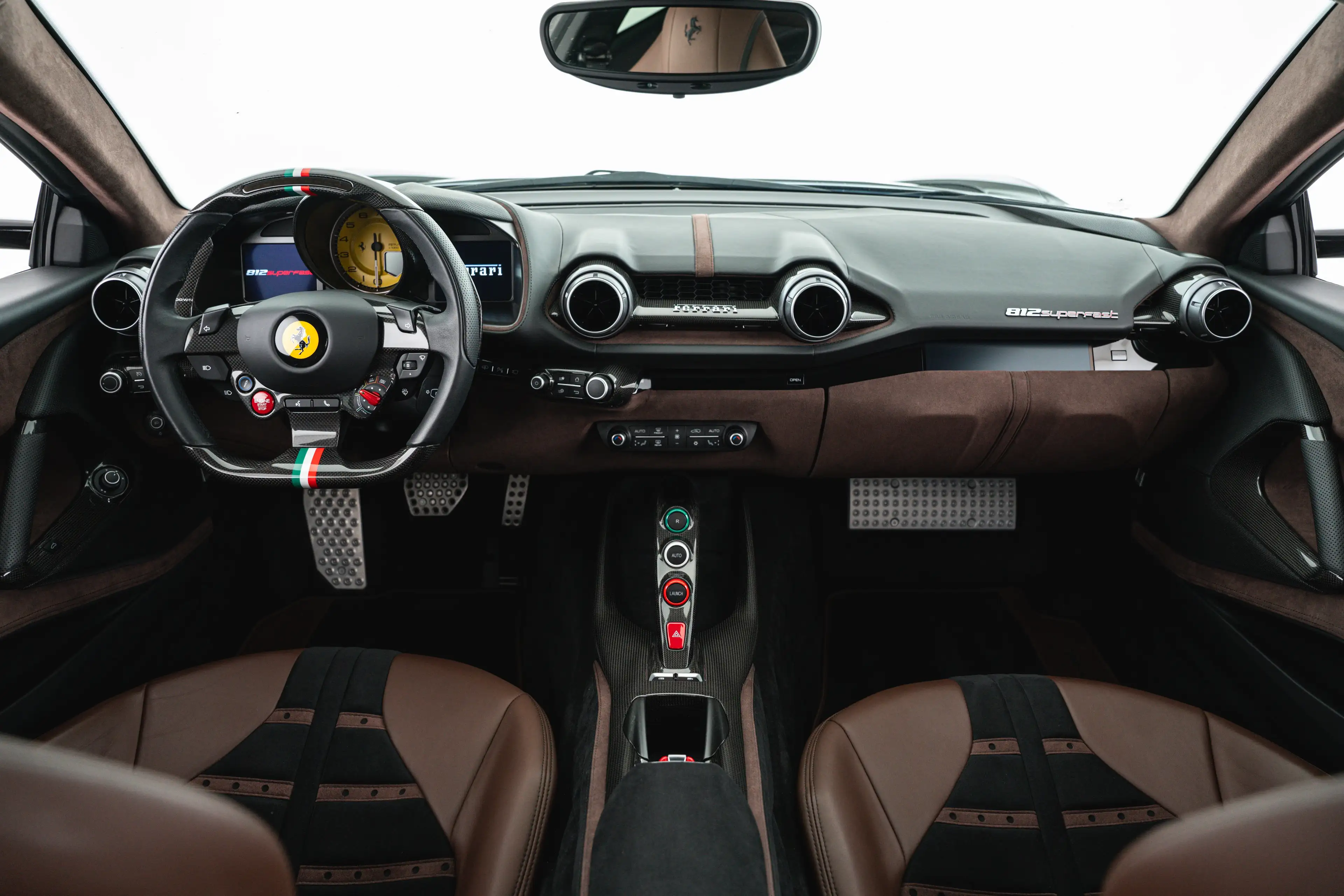 Ferrari 812 Superfast — photo 10