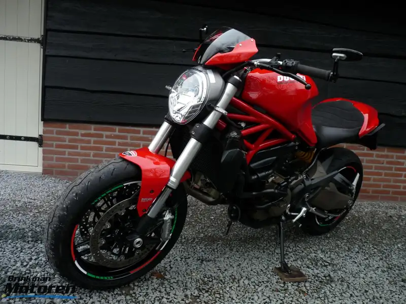 Ducati Monster 821 - foto 7