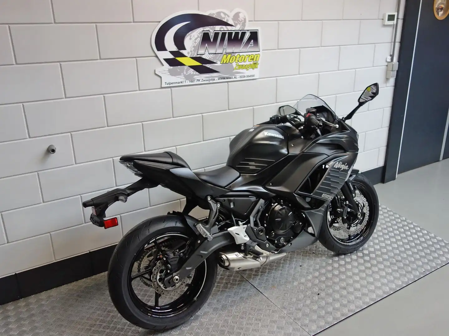 Kawasaki Ninja 650 Czarny - 2