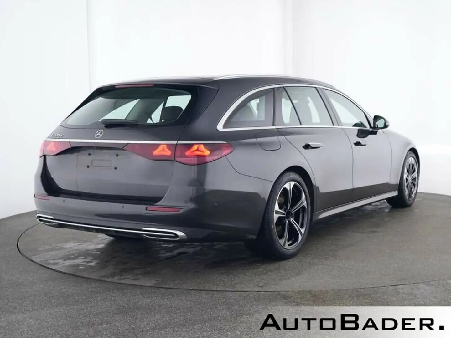 Mercedes-Benz E 220 E 220 d T AVANTGARDE Advanced PSD 19" AHK DISTRO Grau - 2