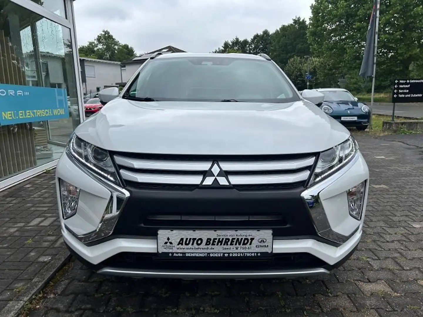 Mitsubishi Eclipse Cross Active 1.5 T 2WD CVT*8-fach*Klima* Weiß - 2