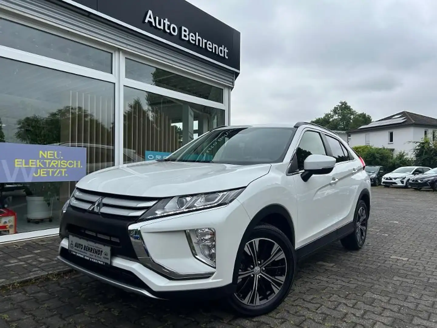 Mitsubishi Eclipse Cross Active 1.5 T 2WD CVT*8-fach*Klima* Weiß - 1