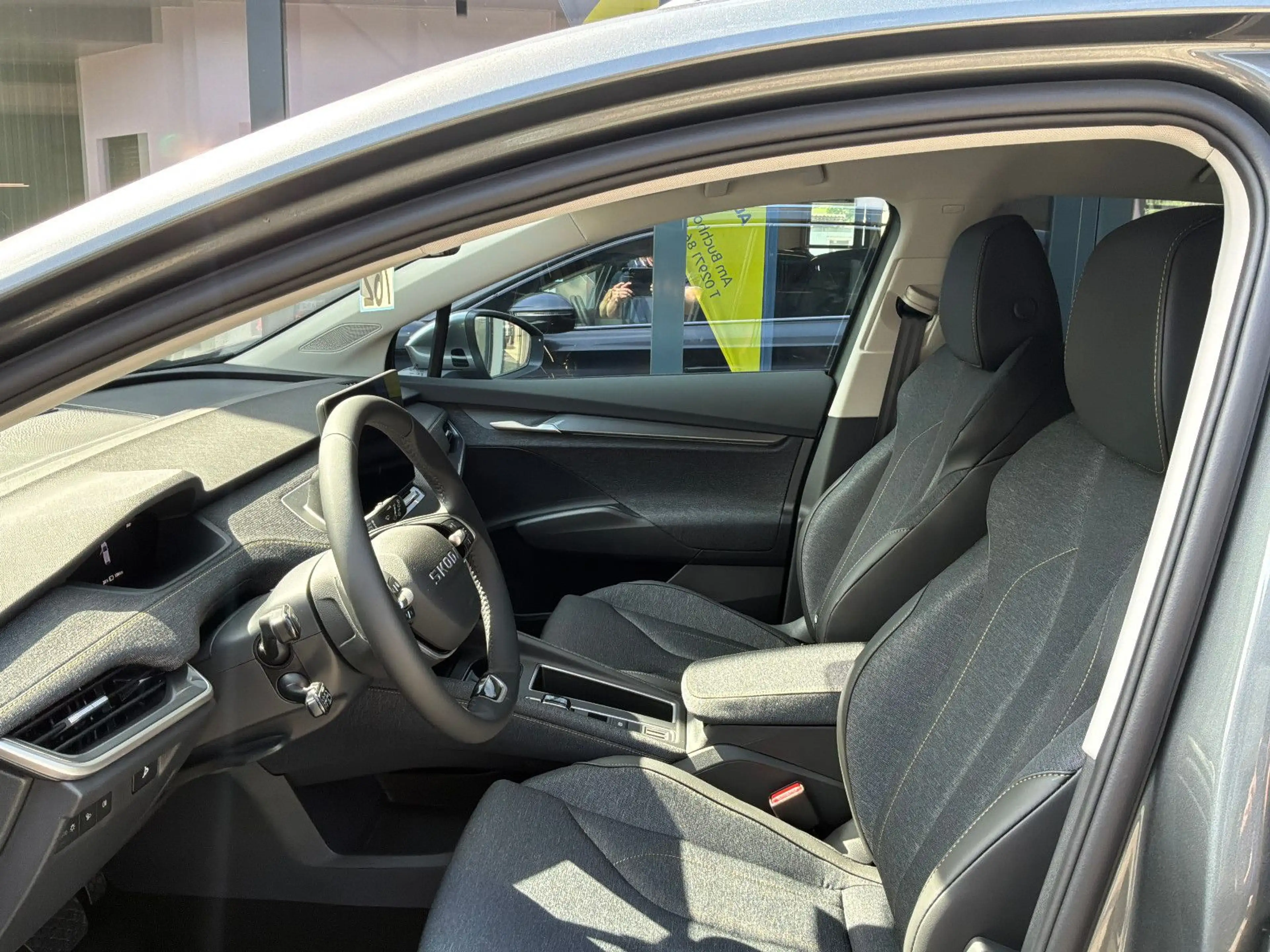 Skoda Elroq 85x Selection Plus AHK+Matrix+ACC+Kamera — photo 8