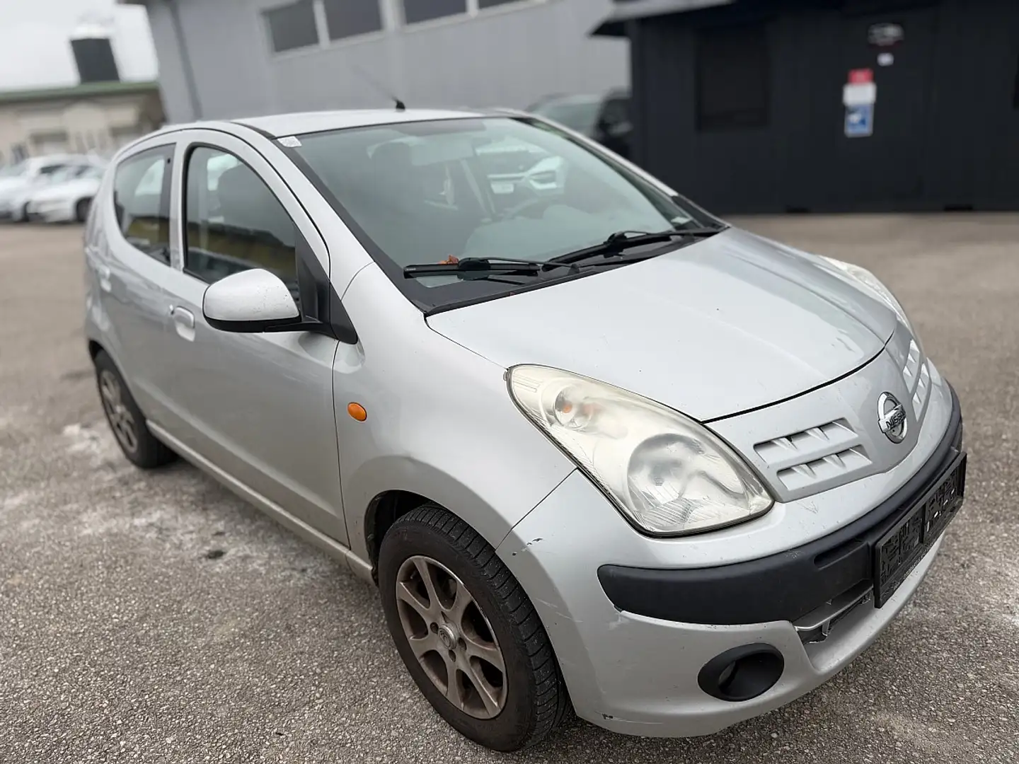 Nissan Pixo Grau - 2