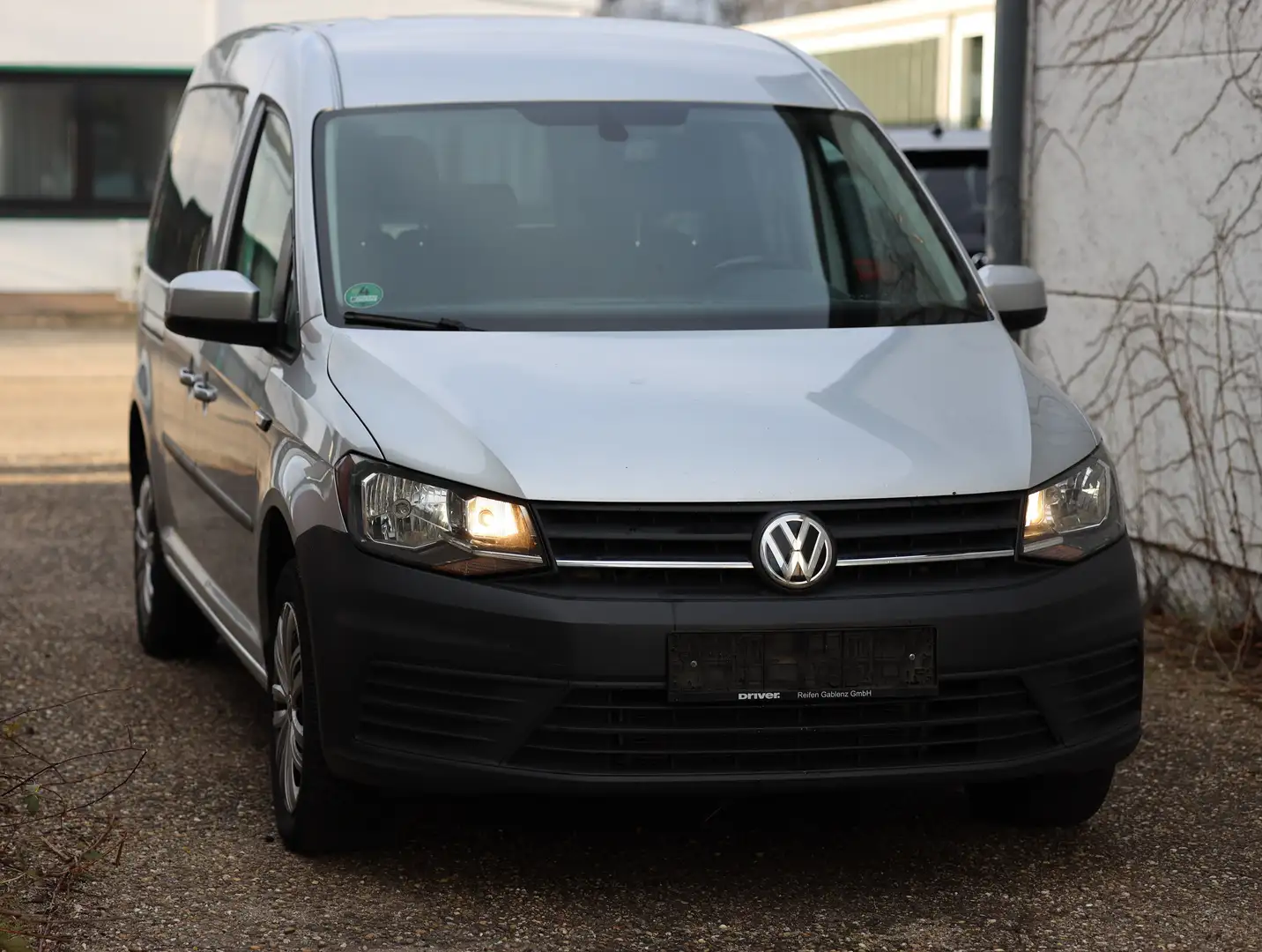 Volkswagen Caddy Caddy 2.0 TDI (7-Si.) Maxi Comfortline Silber - 1