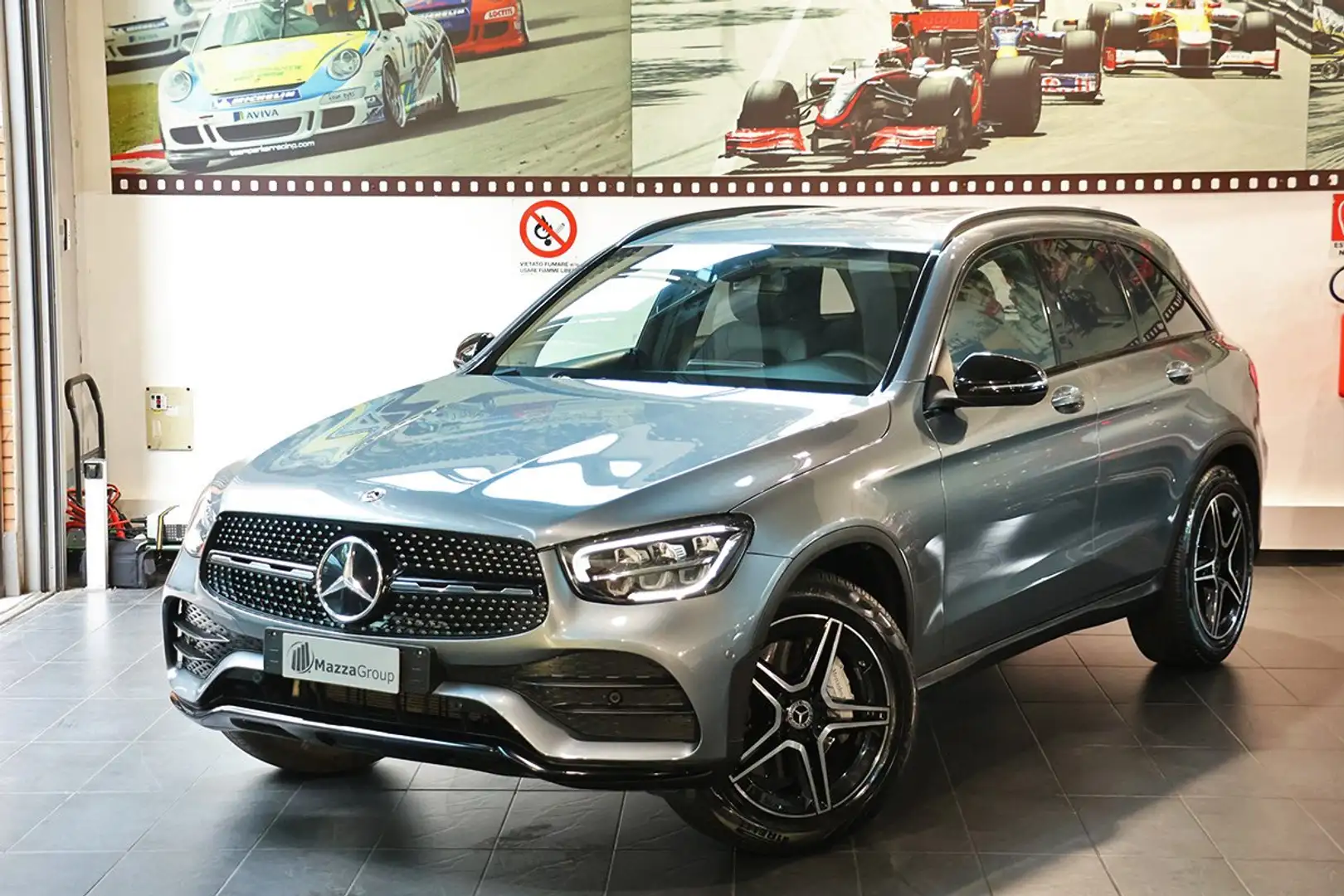 Mercedes-Benz GLC 200 Mild Hybrid 4Matic Premium AMG - NIGHT PACK Szürke - 1