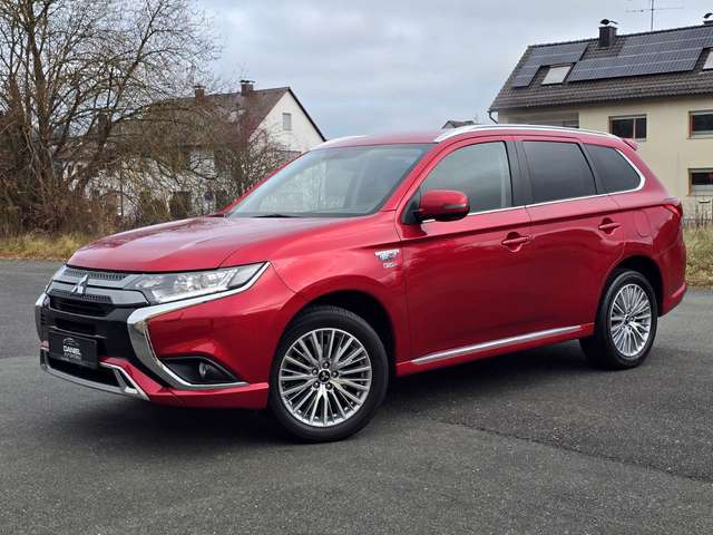 Mitsubishi Outlander PHEV TOP 4WD 1.HD+LEDER+NAVI+KAMERA