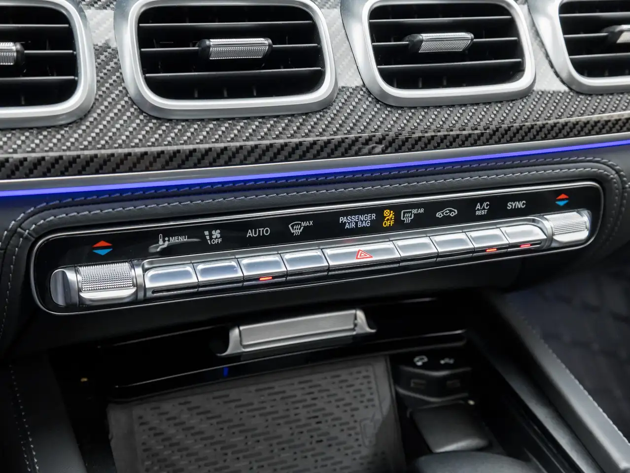 Mercedes-Benz GLE снимка Mercedes-Benz GLE
