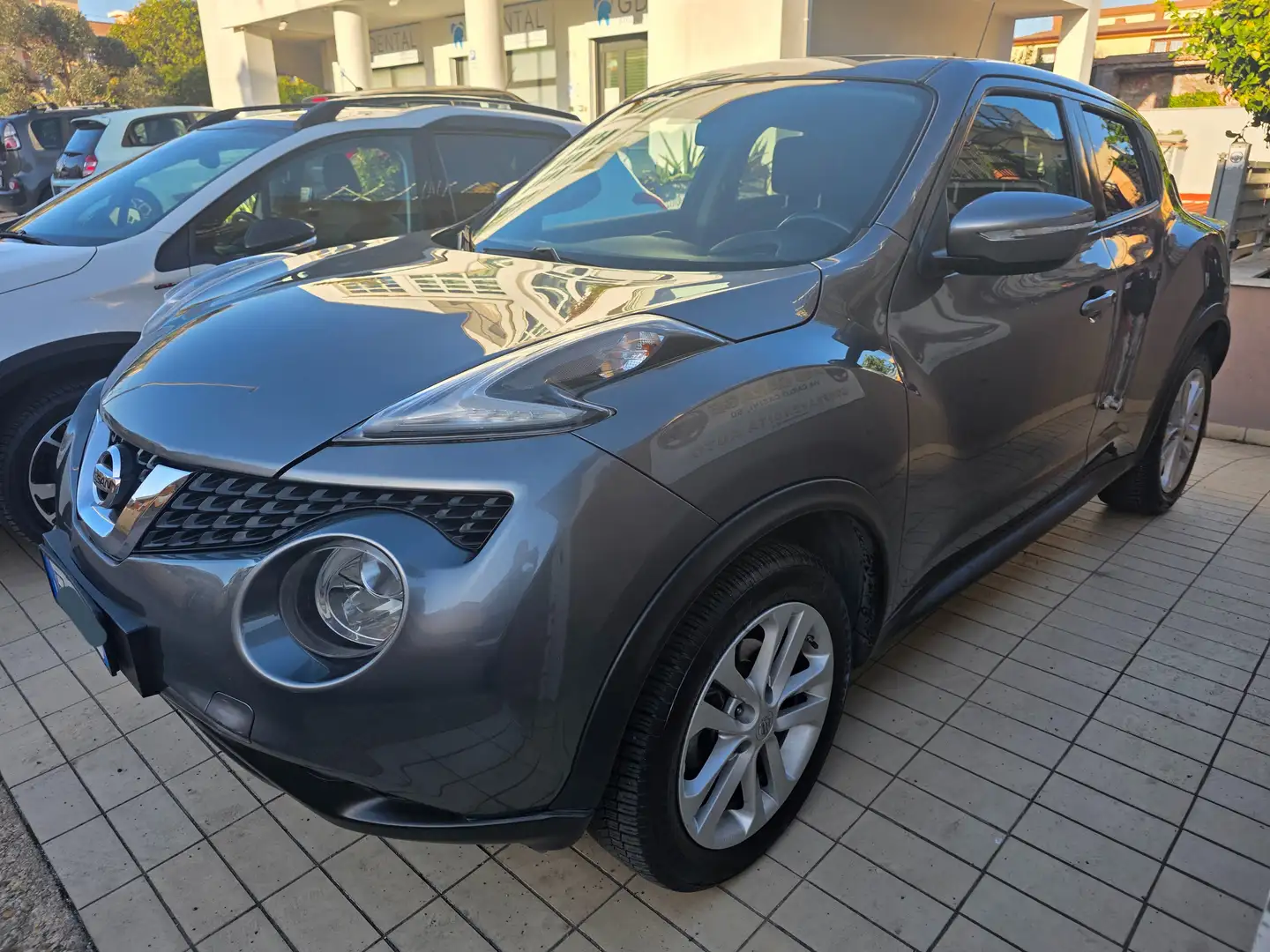 Nissan Juke Juke I 2015 1.5 dci Acenta 110cv Grigio - 2