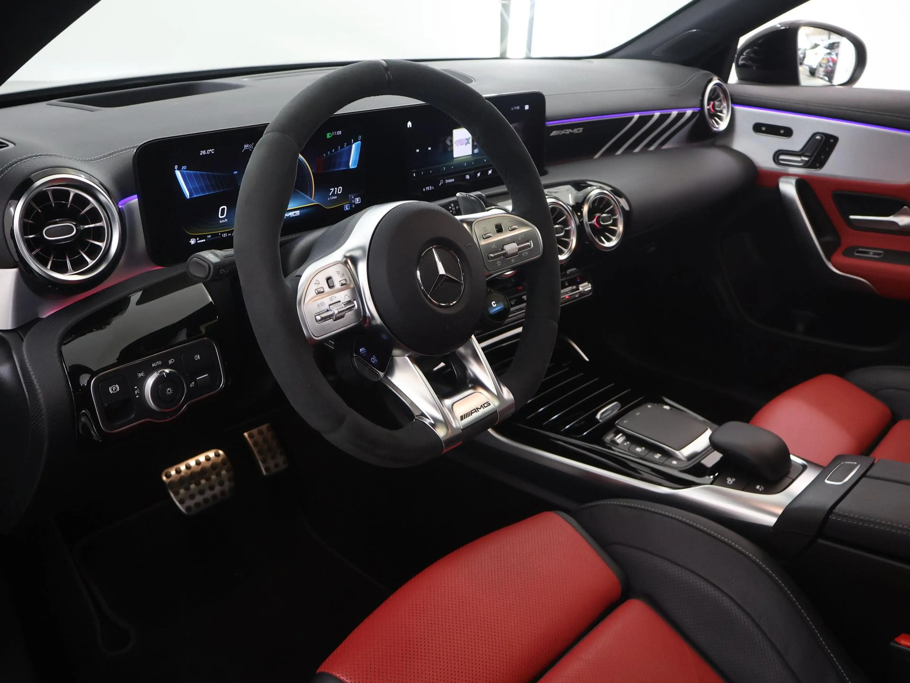 Mercedes-Benz CLA 35 AMG 4MATIC | Panoramadak | 19 inch | Memory pakket | — photo 7