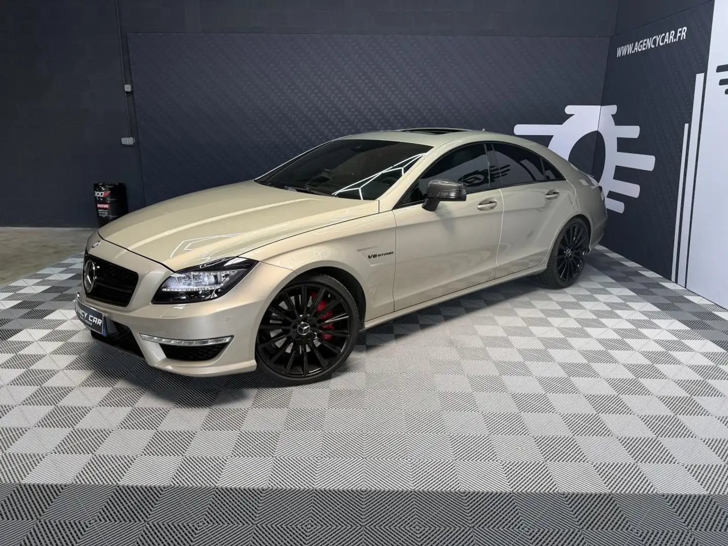 Mercedes-Benz CLS 63AMG T.O - H.K - Sièges Ventilés Chauff Beige - 2