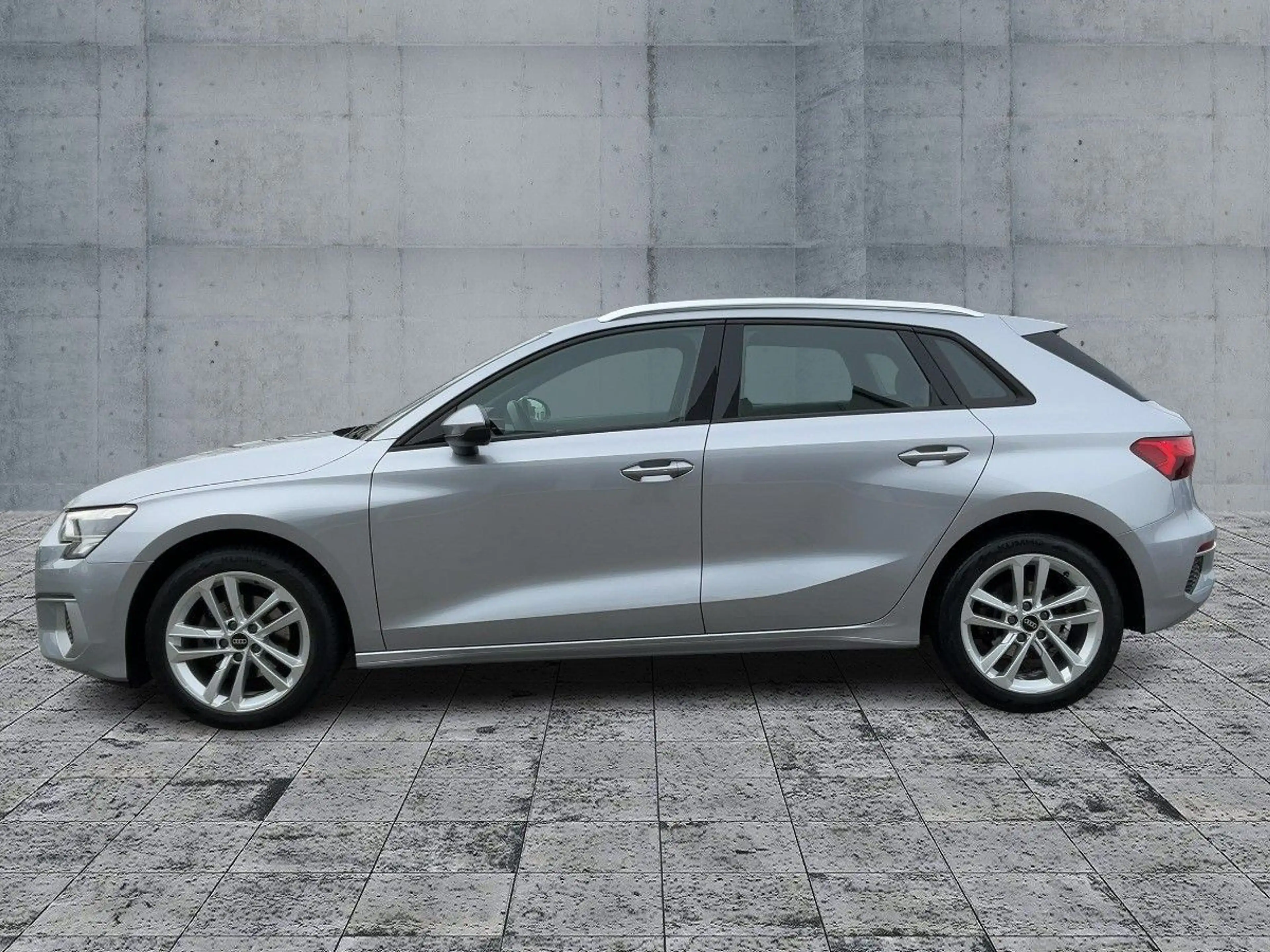 Audi A3 35 TDI S-TR ADVANCED LED+GRA+AHK+17 — photo 4