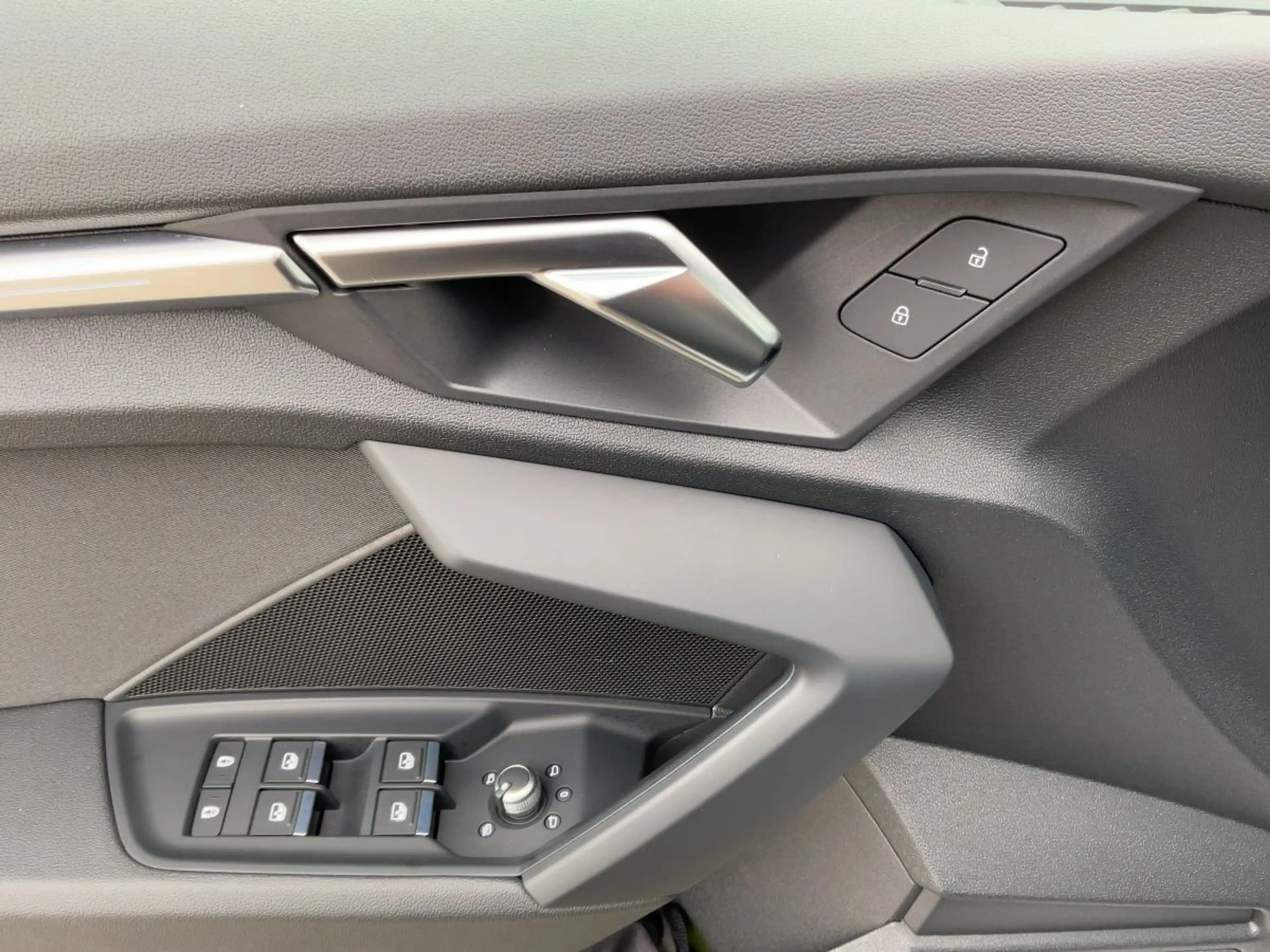 Audi A3 35 TDI S-TR ADVANCED LED+GRA+AHK+17 — photo 16