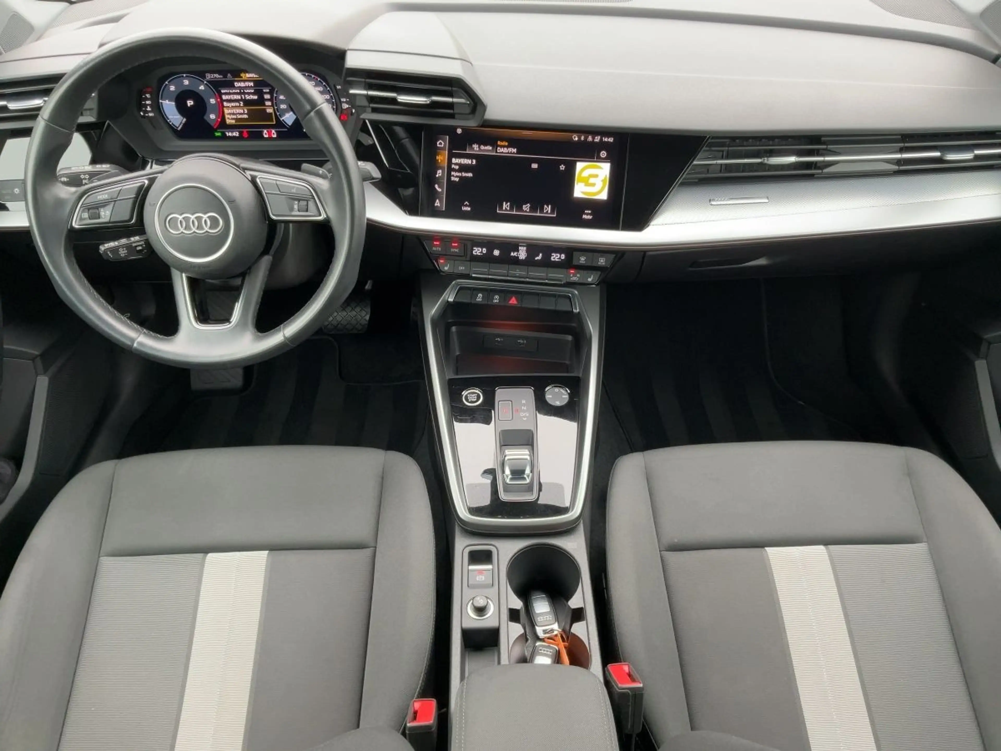 Audi A3 35 TDI S-TR ADVANCED LED+GRA+AHK+17 — photo 9