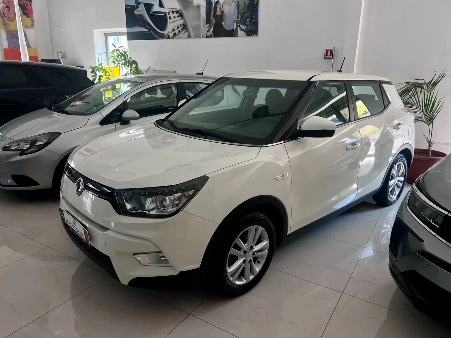 SsangYong Tivoli Tivoli 1.6 Be 2wd  GPL BRC bijela - 2
