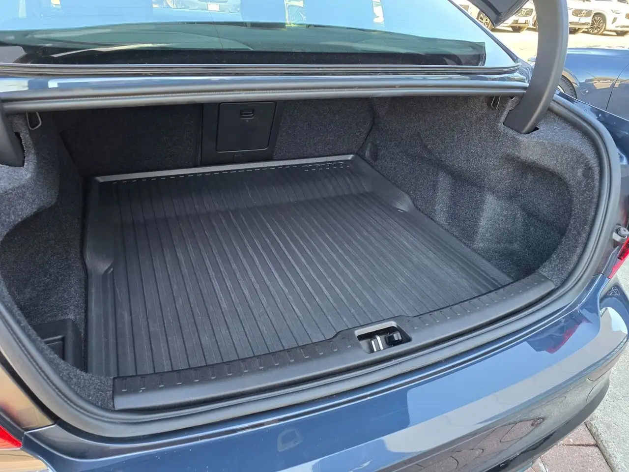 Volvo S60 снимка Volvo S60