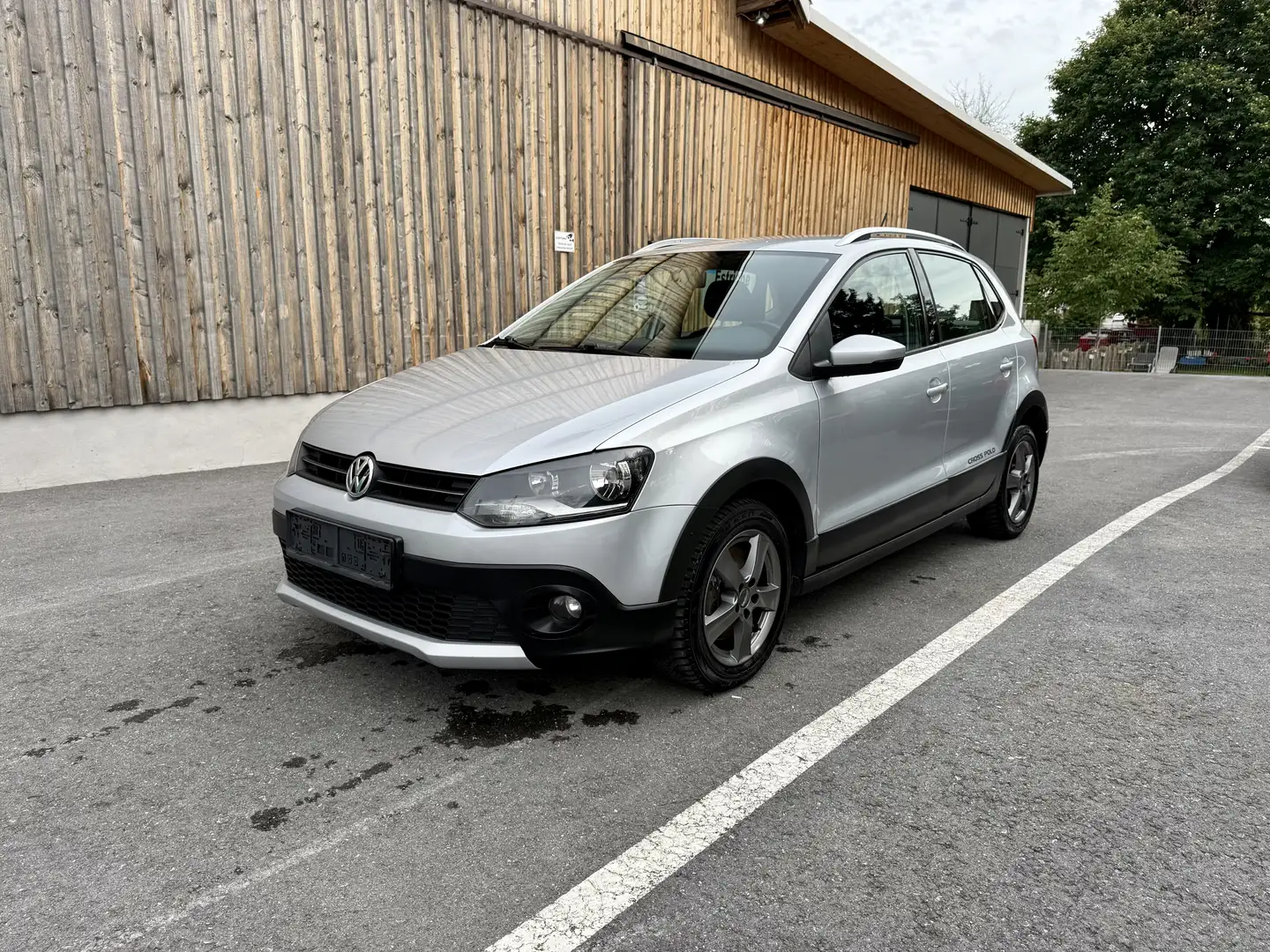 Volkswagen Polo CrossPolo 1,6 D Lederalcantara Grau - 1