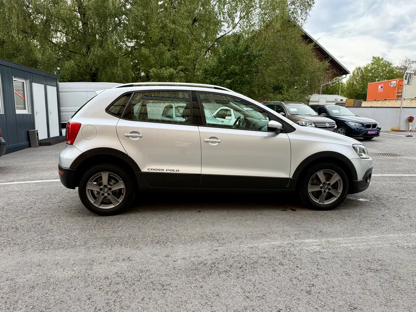 Volkswagen Polo CrossPolo 1,6 D Lederalcantara Grau - 2