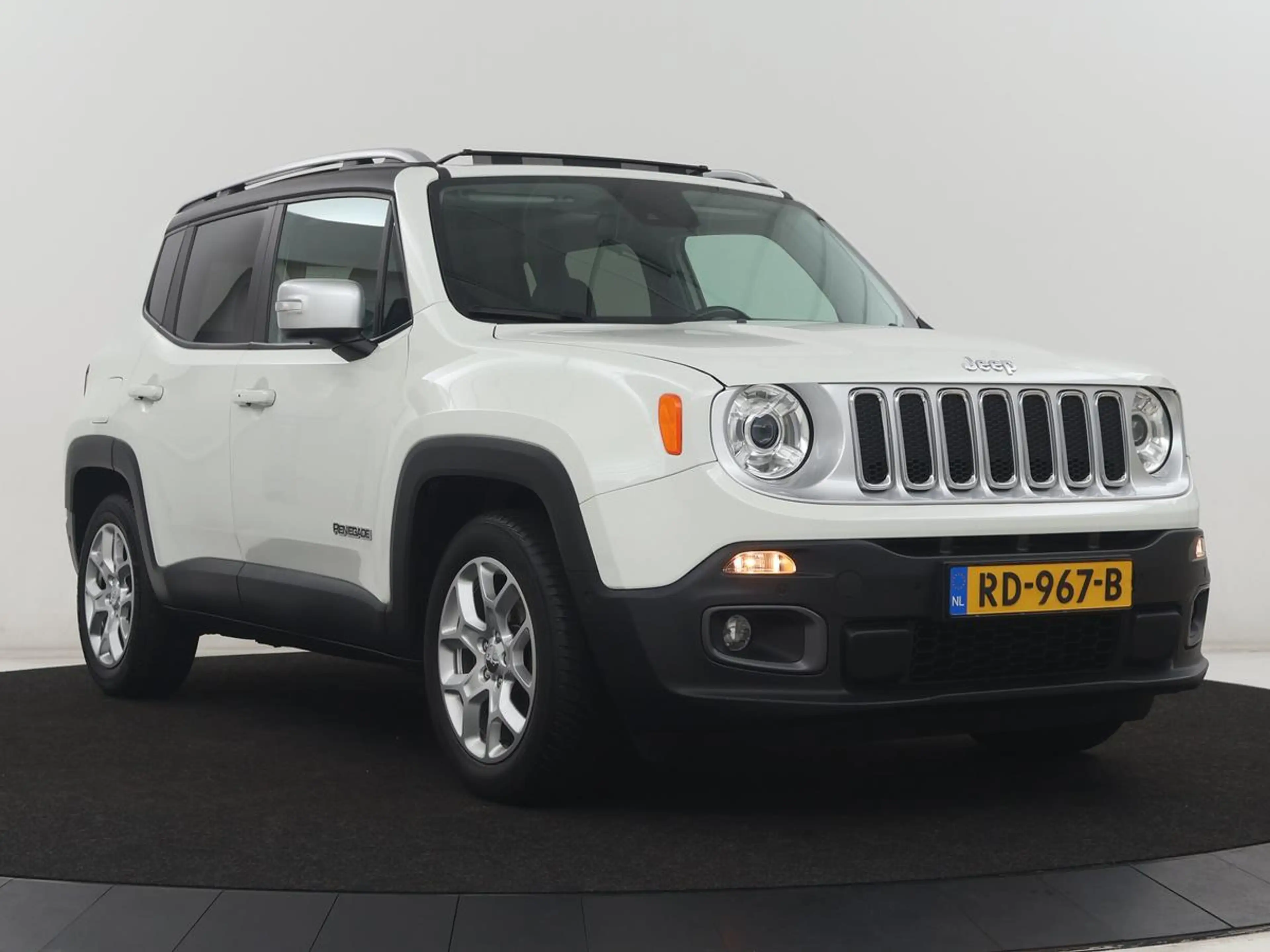 Jeep Renegade 1.4 MultiAir Limited | Panoramadak | Leder | Cruis — photo 38