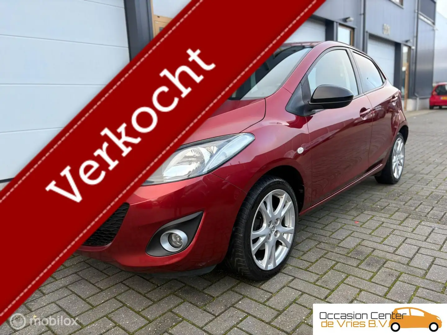 Mazda 2 1.3 Airco Velgen Navi/Carplay Stoelverwarmd Trekha crvena - 2