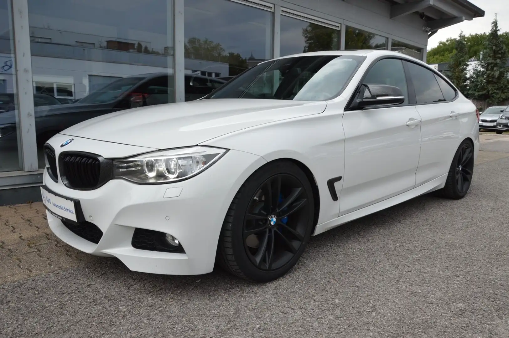 BMW 335 *M-PAKET*HUD*PANO*CAM* Weiß - 1