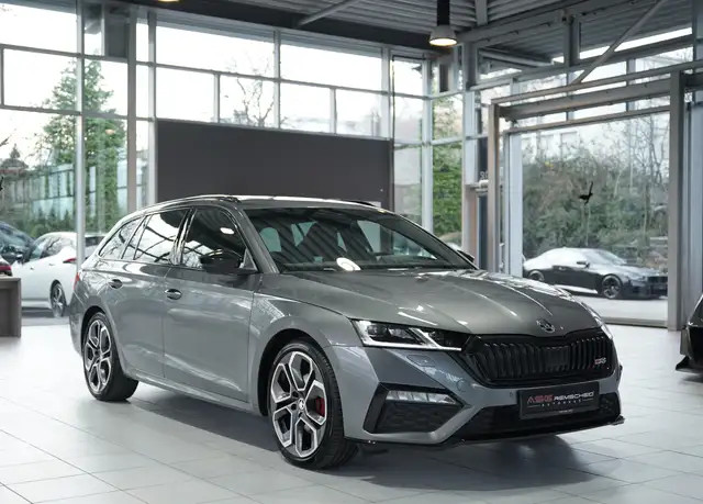 Skoda Octavia view 5