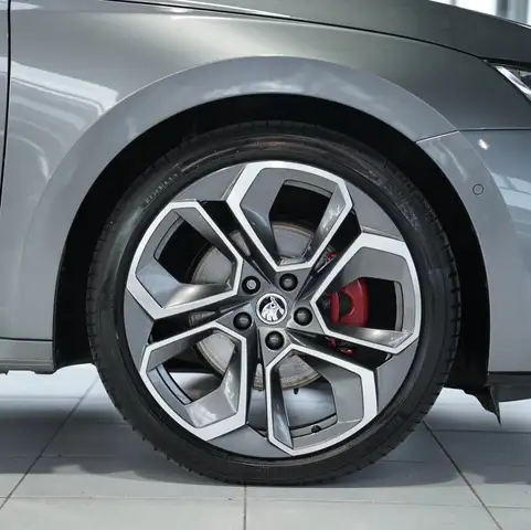 Skoda Octavia view 7