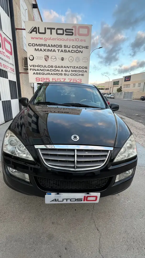 SsangYong Kyron 200Xdi Negro - 2