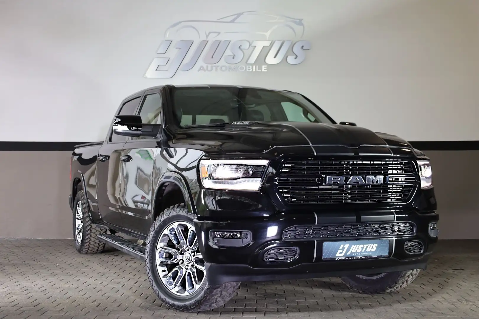 Dodge RAM 5.7 Laramie/BRC GAS/AHK/APPLE/SHZ/LHZ/R20 Schwarz - 1