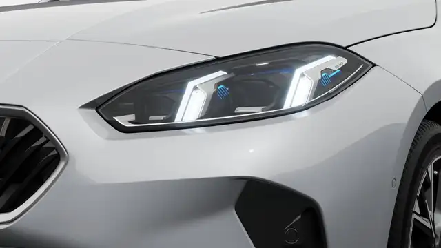 BMW 1 Series view 6