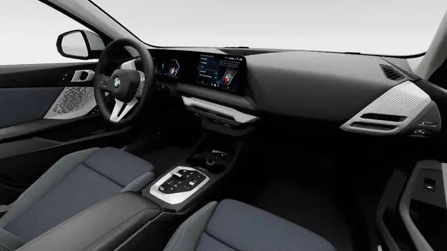 BMW 1 Series view 13