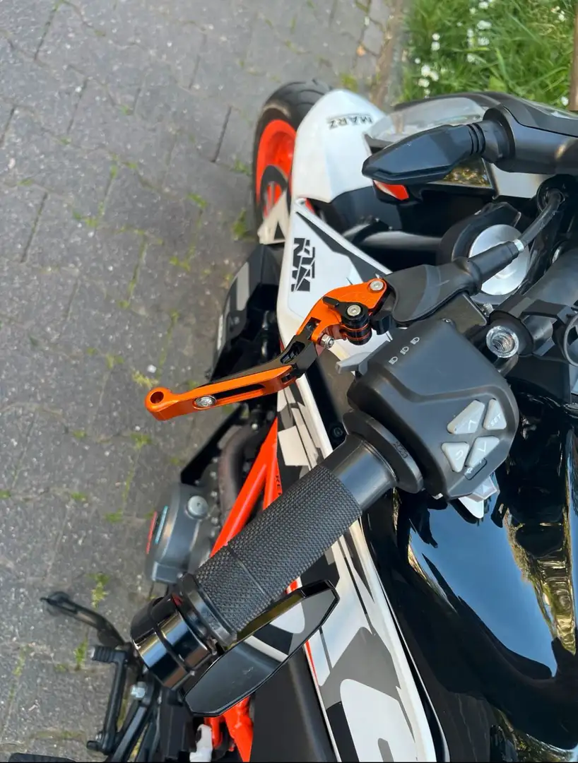 KTM 390 Duke - 2
