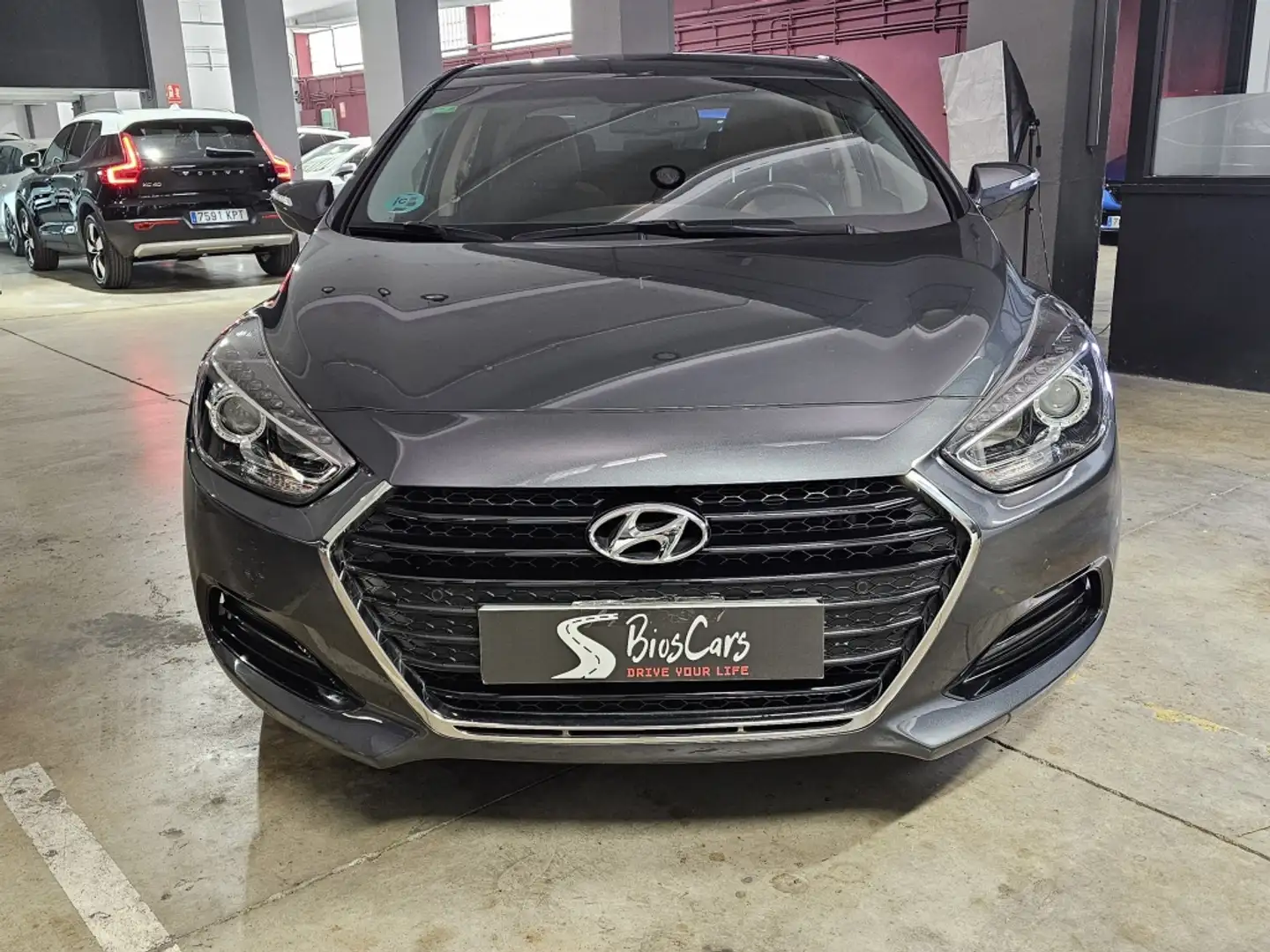 Hyundai i40 1.6 GDI Klass Grijs - 2