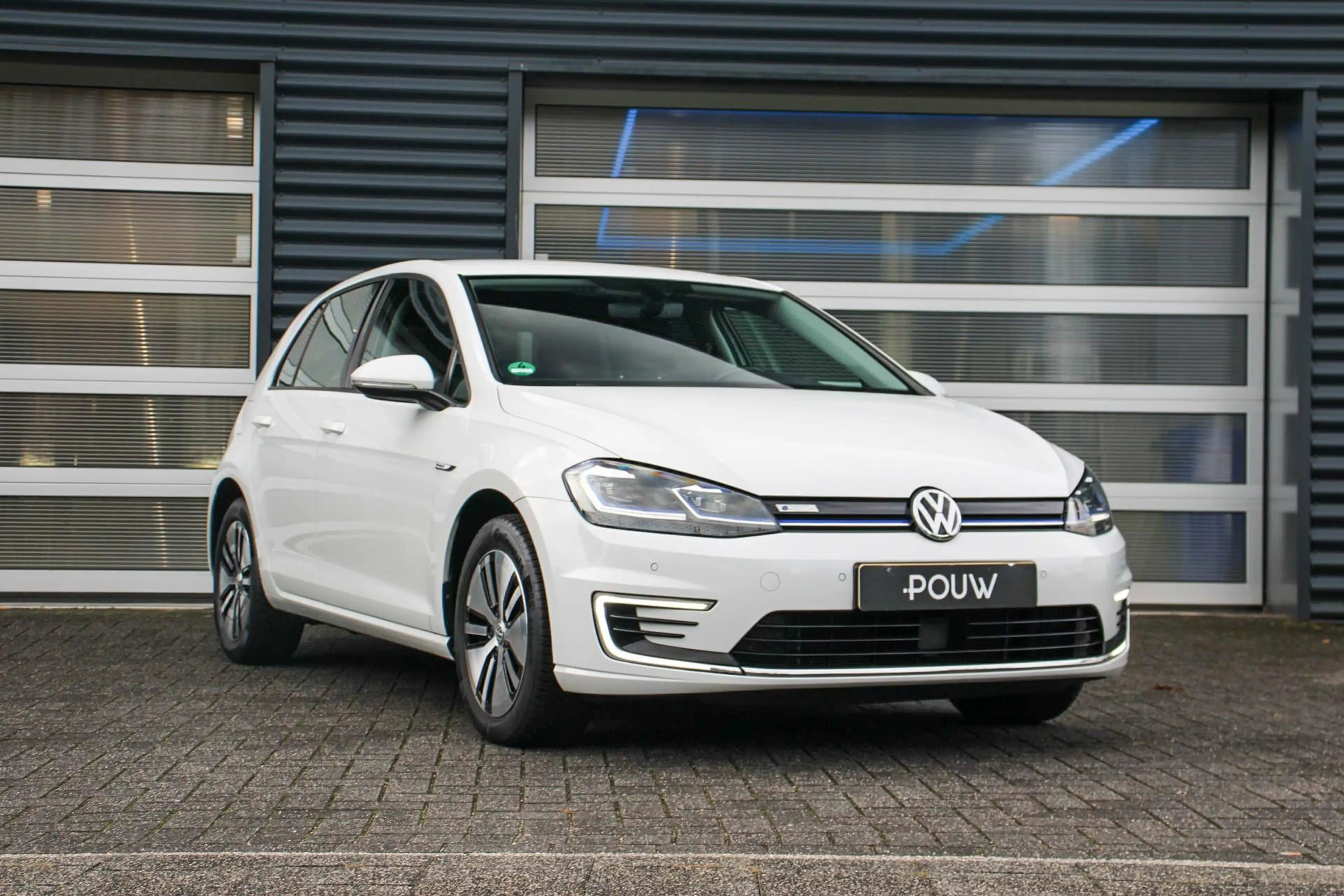 Volkswagen e-Golf 136pk E-DITION 2020 | Keyless | Navigatie | Camera — photo 9