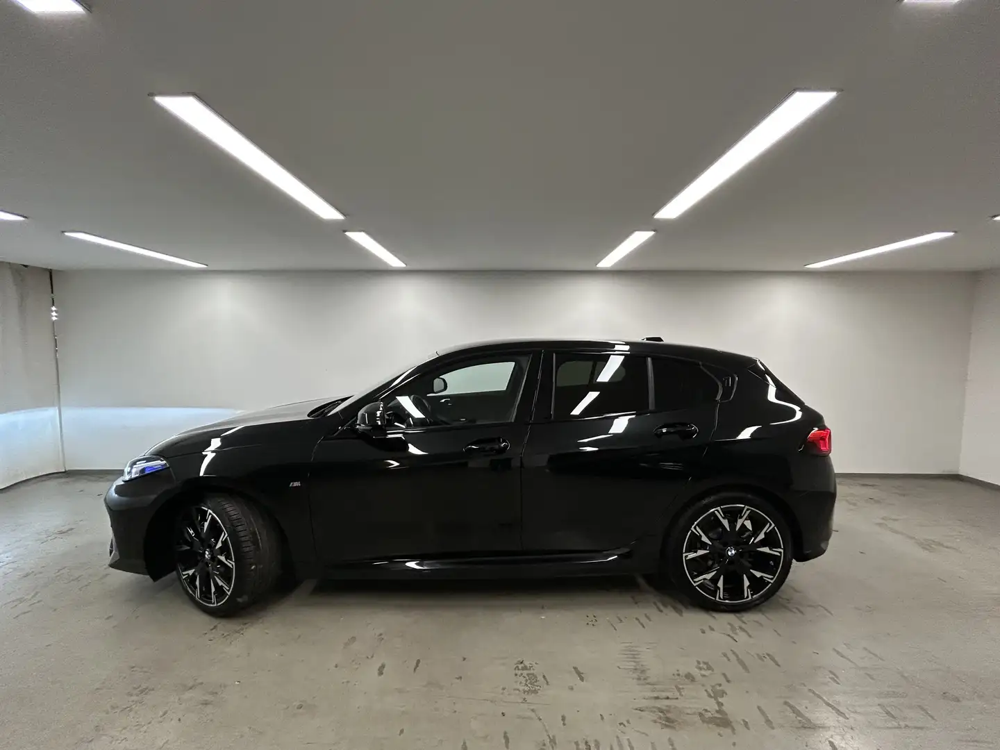 BMW 118 d M Sportpaket DA. Prof. PA. Plus Head-Up DAB LED Noir - 2