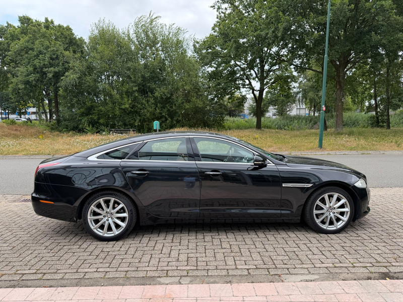 Jaguar XJ 5.0 V8 Portfolio aut,panorama,leer,boekjes — photo 4