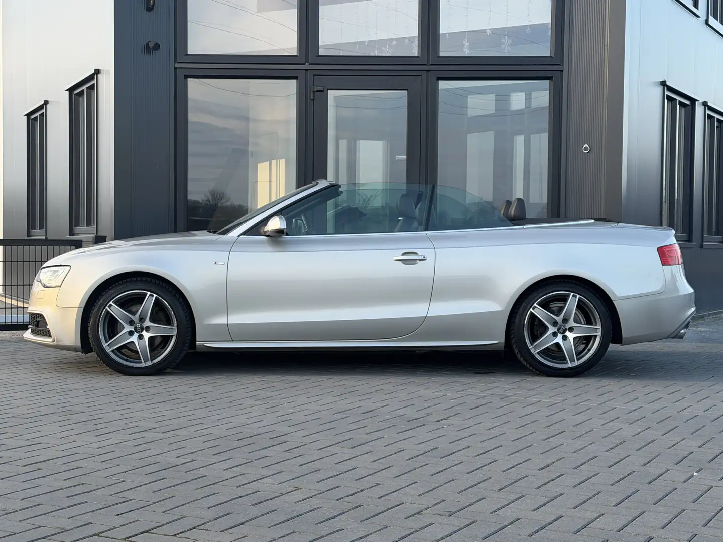 Audi A5 Cabriolet 1.8 TFSI Pro Line S Gris - 2